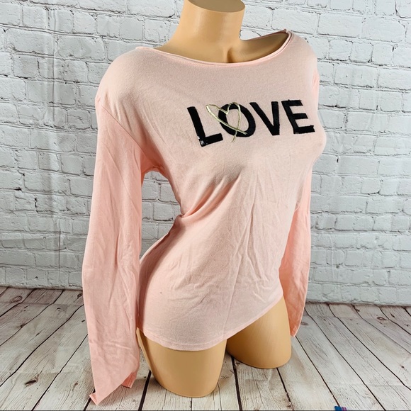 VS Victoria’s Secret LOVE Bling Lounge Shirt - Picture 3 of 8